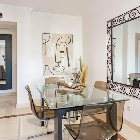 Hp1c.25 - Family-friendly And Well Connected *