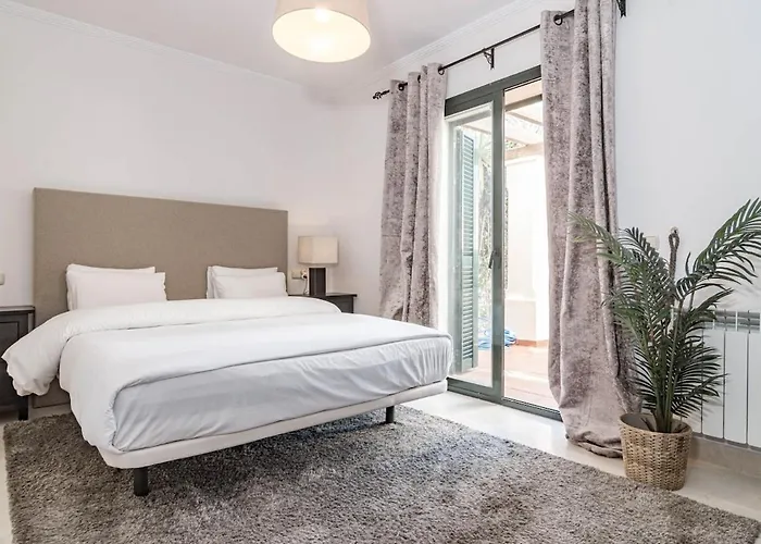 Hp1c.25 - Family-friendly And Well Connected Marbella