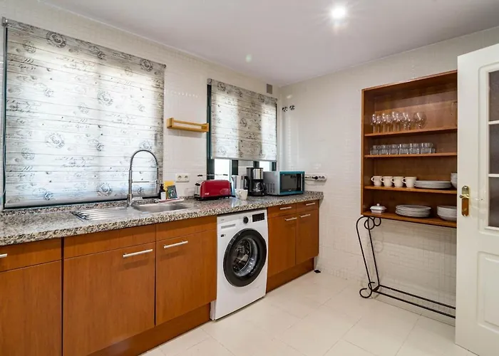 Hp1c.25 - Family-friendly And Well Connected *