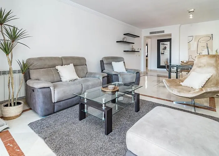 Hp1c.25 - Family-friendly And Well Connected Apartament Marbella